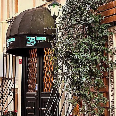 35 Tam Aparthotel 3*